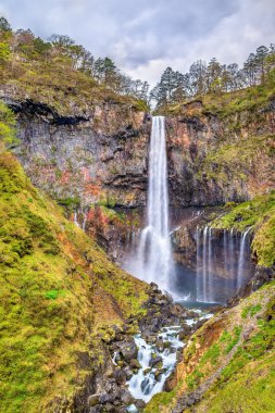 Kegon Falls, Japonya'nın en yüksek şelaleler