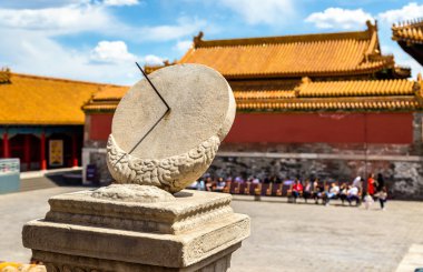 Yasak Şehir - Beijing içinde antik güneş saati