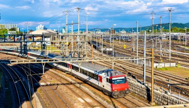 Basel Sbb tren istasyonunda tren