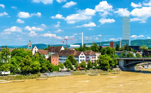 Weergave van Basel stad met de Rijn — Stockfoto