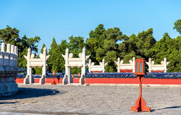 Puertas en el Templo del Cielo en Beijing — Foto de Stock