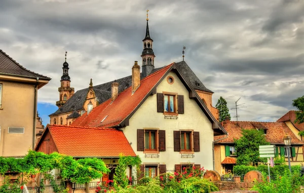 Traditionele Elzasser huizen in Molsheim - Frankrijk — Stockfoto