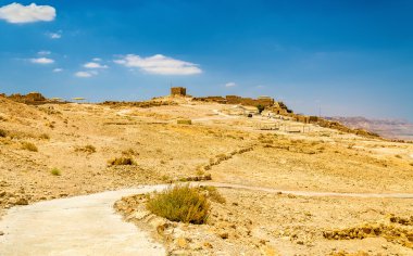 Masada Kalesi - Judaean Desert, Israel kalıntıları üzerine görüntülemek
