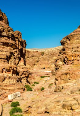 Wadi Jeihoon, Manastırı El Deir Petra, yolunu