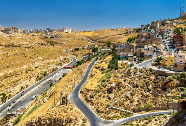 Vista da cidade de Al Karak do castelo — Fotografia de Stock