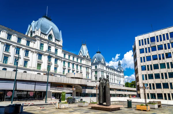 Виктория Мбаппе, историческое здание в Осло — стоковое фото