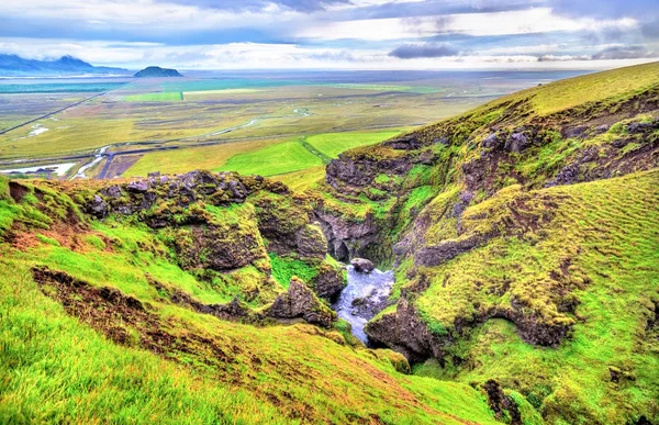 Gluggafoss або Merkjarfoss, водоспад на півдні Ісландії — стокове фото