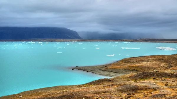 Glaciers dans la lagune du glacier Jokulsarlon, Islande — Photo