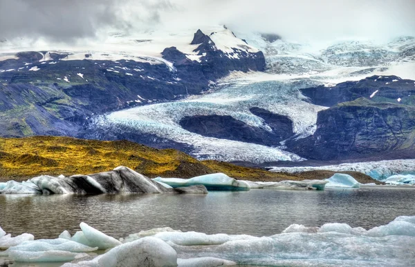 Ледниковая лагуна Фьяллсарлон в Исландии — стоковое фото