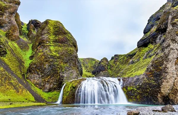 Cachoeira Stjornarfoss no sul da Islândia — Fotografia de Stock