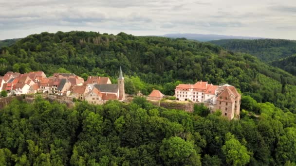 La Petite-Pierre, village fortifié des Vosges, France — Video