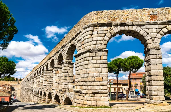 Forntida romersk akvedukt i Segovia, Spanien — Stockfoto