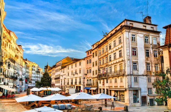 Straße in Coimbra in Portugal — Stockfoto