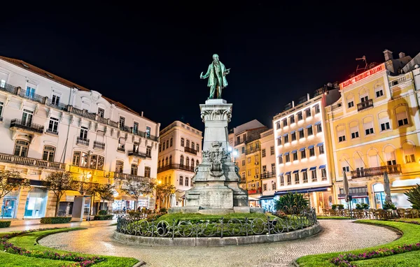 Staty av Joaquim Antonio de Aguiar vid Largo da Portagem i Coimbra, Portugal — Stockfoto