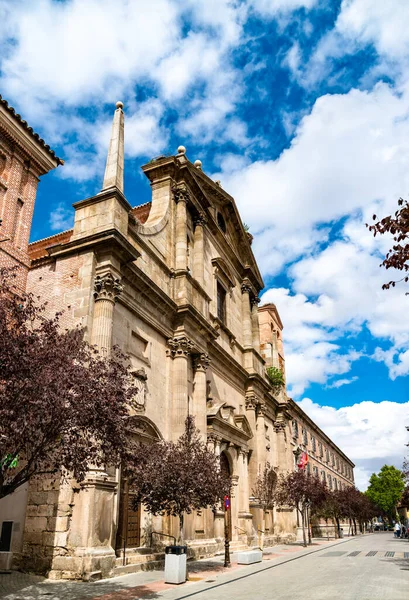 Santa Maria la Mayor Church in Alcala de Henares, Spain — стокове фото