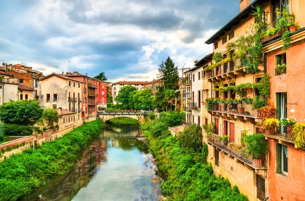 Architectuur van de oude stad Vicenza, Italië — Stockfoto