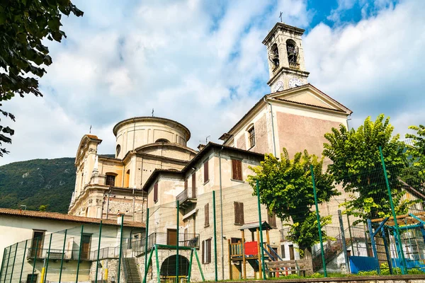 Chiesa di San Zenone in Vendita Marasino, Italia — Foto Stock