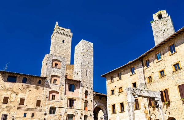 Torri di San Gimignano comune in Toscana, Italia — Foto Stock
