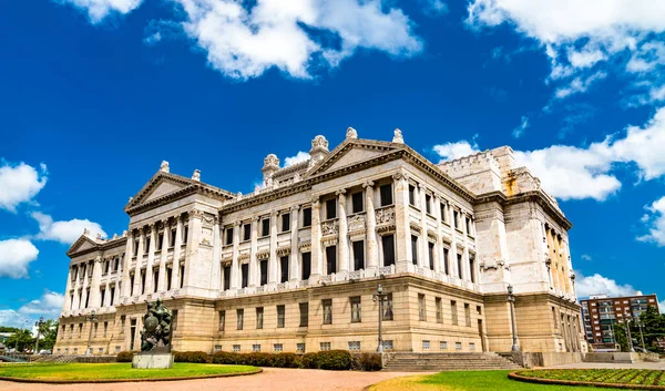 Νομοθετικό Παλάτι της Ουρουγουάης στο Μοντεβιδέο — Φωτογραφία Αρχείου