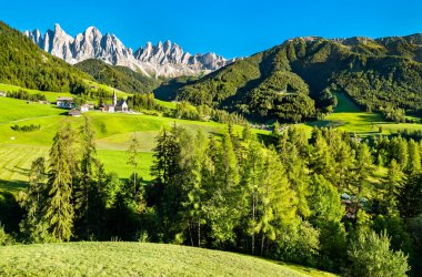 İtalya 'da Santa Maddalena' da Dolomitlerin Panoraması