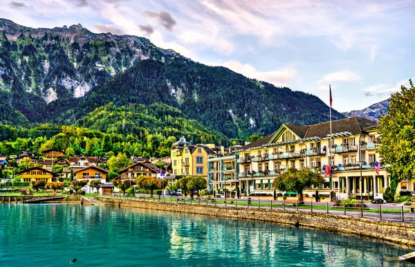 Lake Brienz waterfront in Boenigen, Switzerland — Fotografia de Stock