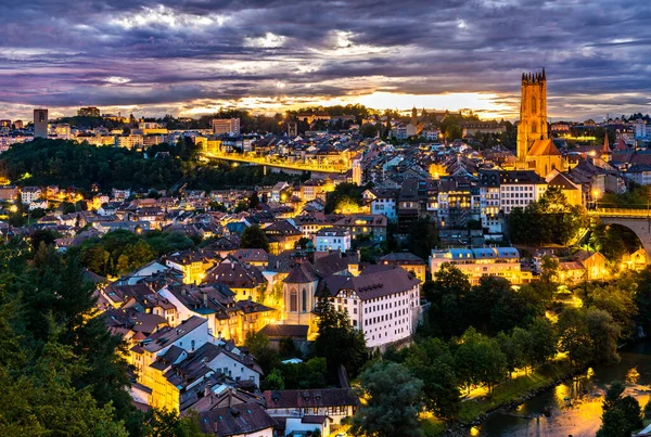 Paysage urbain de Fribourg en Suisse — Photo