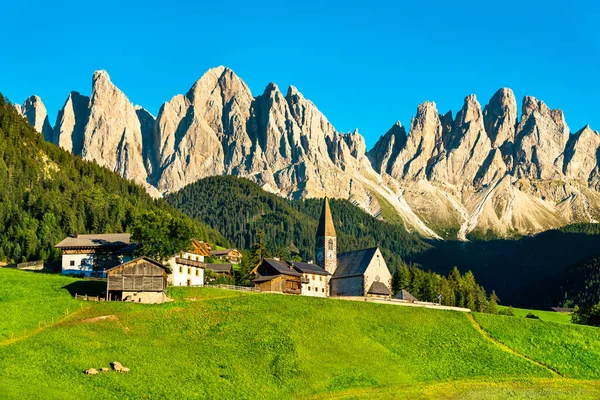 Chruch of Santa Maddalena at the Dolomites in Italy — Stock Photo, Image