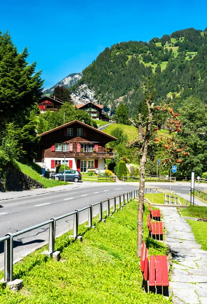 Alpine view at Lauterbrunnen, Switzerland — Stock Photo, Image