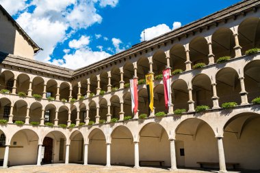 İsviçre, Brig 'deki Stockalper Sarayı.