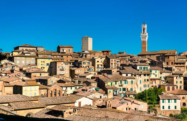 View of the medieval city of Siena in Italy — Stock Photo, Image