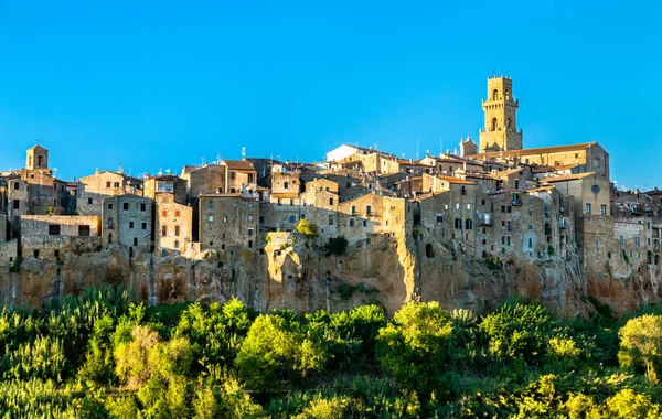 Pohled na město Pitigliano v Toskánsku, Itálie — Stock fotografie