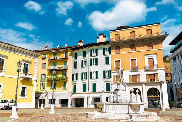 Arquitetura de Brescia na Itália — Fotografia de Stock