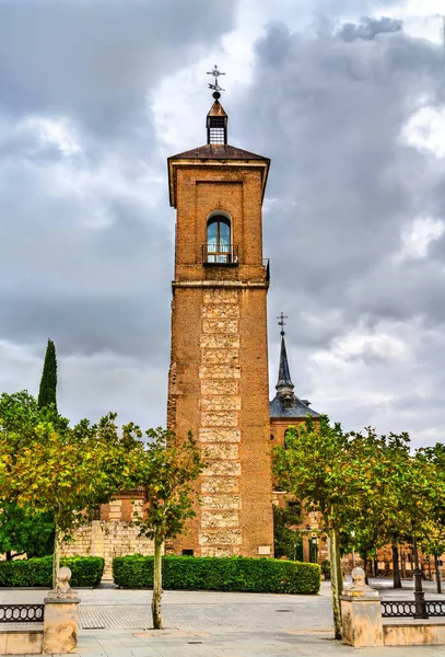 西班牙Alcala de Henares的Santa Maria塔 — 图库照片