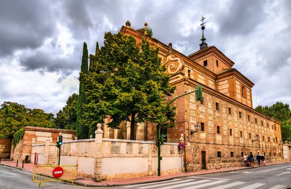 Convento de Trinitarios Descalzos in Alcala de Henares, Spanje — Stockfoto