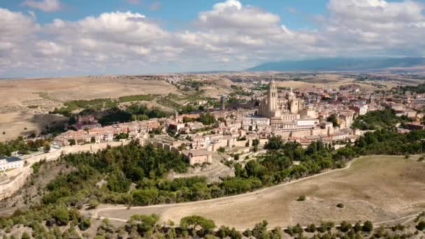 Vista aérea de Segóvia com a Catedral em Espanha — Vídeo de Stock