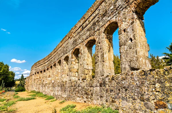 Aqueduto de San Lazaro em Merida, Espanha — Fotografia de Stock