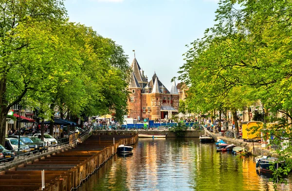 The Waag, a historic building in Amsterdam, the Netherlands — Stock Photo, Image