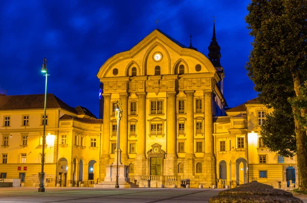 Урсулинская церковь Святой Троицы в Любляне — стоковое фото