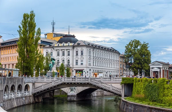 Uitzicht op het centrum van Ljubljana, Slovenië — Stockfoto