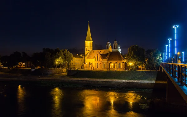 Vytautas 'la Gran Iglesia en Kaunas, Lituania — Foto de Stock