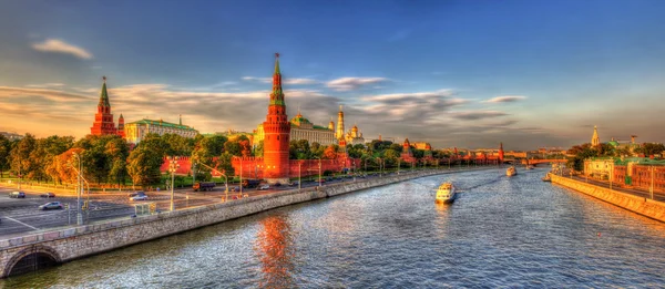 Akşam Panoraması Moskova Kremlin, Rusya Federasyonu — Stok fotoğraf