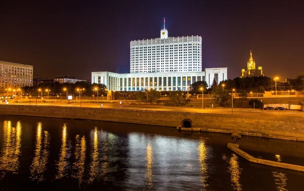 Moskova geceleri Rus Beyaz Saray'da