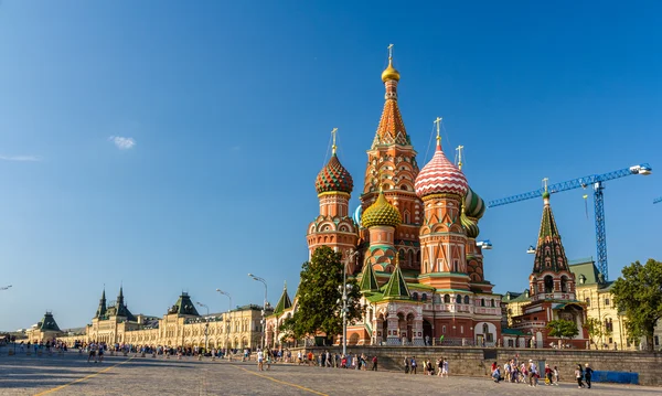 Basilikum-Kathedrale auf dem Roten Platz - Moskau — Stockfoto