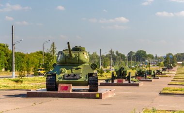 Tank T-34-85 ve toplar Kursk, Rusya