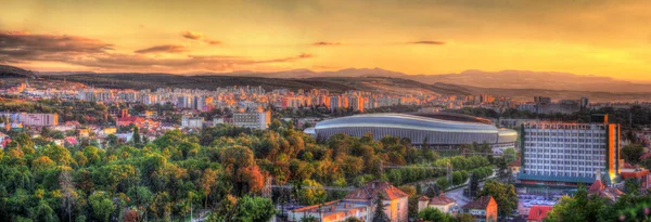 Panorama di Cluj-Napoca con stadio - Romania — Foto Stock