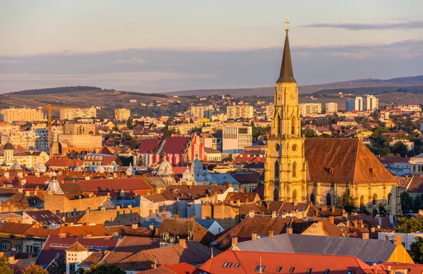 Pohled na kostel Saint Michael v Kluži, Rumunsko — Stock fotografie