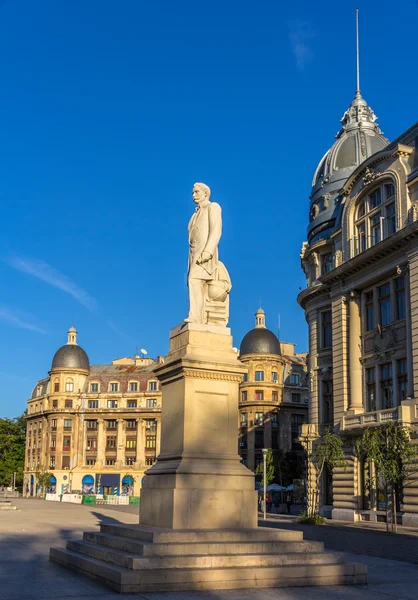 Monument till Spiru Haret i Bukarest, Rumänien — Stockfoto