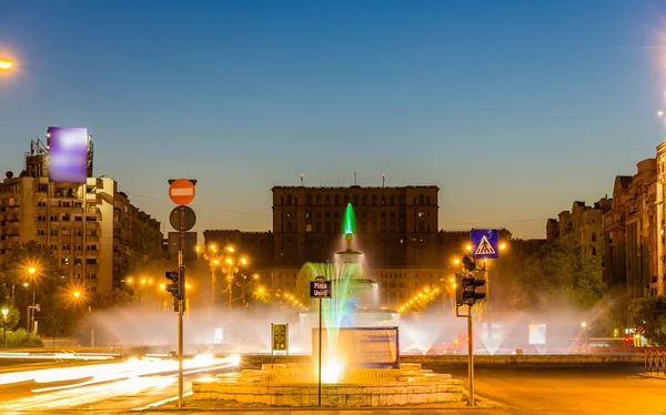 Fountain in Unirii Square - Bucharest, Romania — Stock Photo, Image