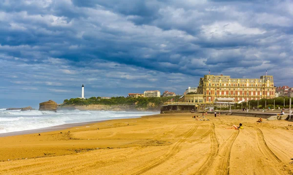 Grande Plage, en strand i Biarritz, France — Stockfoto