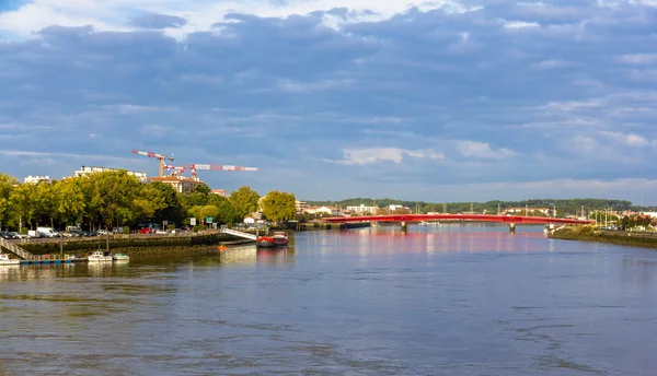 Floden Adour i Bayonne - Frankrike — Stockfoto